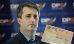 Sprema li Milo izbornu krađu pod paravanom birokratskih formalnosti? Od marta promena pasoša i ličnih karata u Crnoj Gori