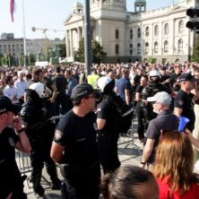 Sprema se blokada autoputa na početku turističke sezone, planiraju i vojni napad? Miloš Vučević upozorava na nove poteze studenata u blokadi: Plašim se da su spremni da idu u tom pravcu