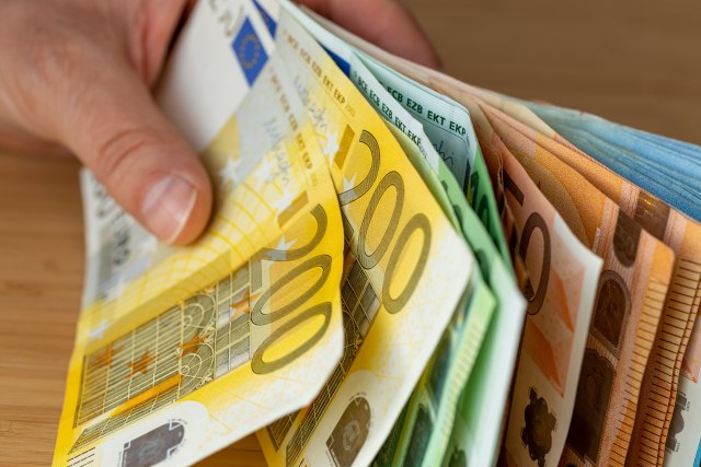 Srbi u Nemačkoj zarađuju više od 8.000 evra: Ovo su plate svih zanimanja