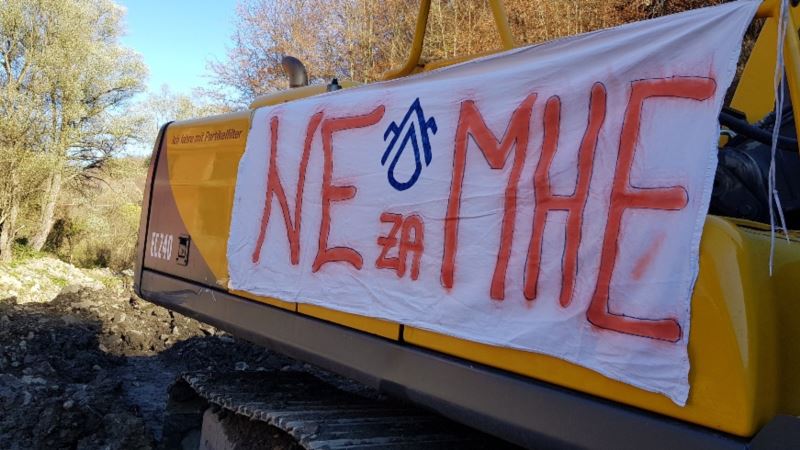 Srbija: Aktivisti onesposobili cev za mini-hidroelektranu u Rakiti