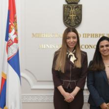 Srbija je otvorena i spremna za nove oblike saradnje Ministarka Mesarović se sastala sa Karolin Maldonado: Prva zvanična poseta Ekvadora Srbiji