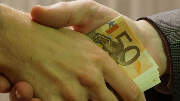 Srbija plaća visoku cenu zbog ukorenjene korupcije