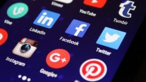 Srbiji nedostaju sankcije protiv govora mržnje na društvenim mrežama