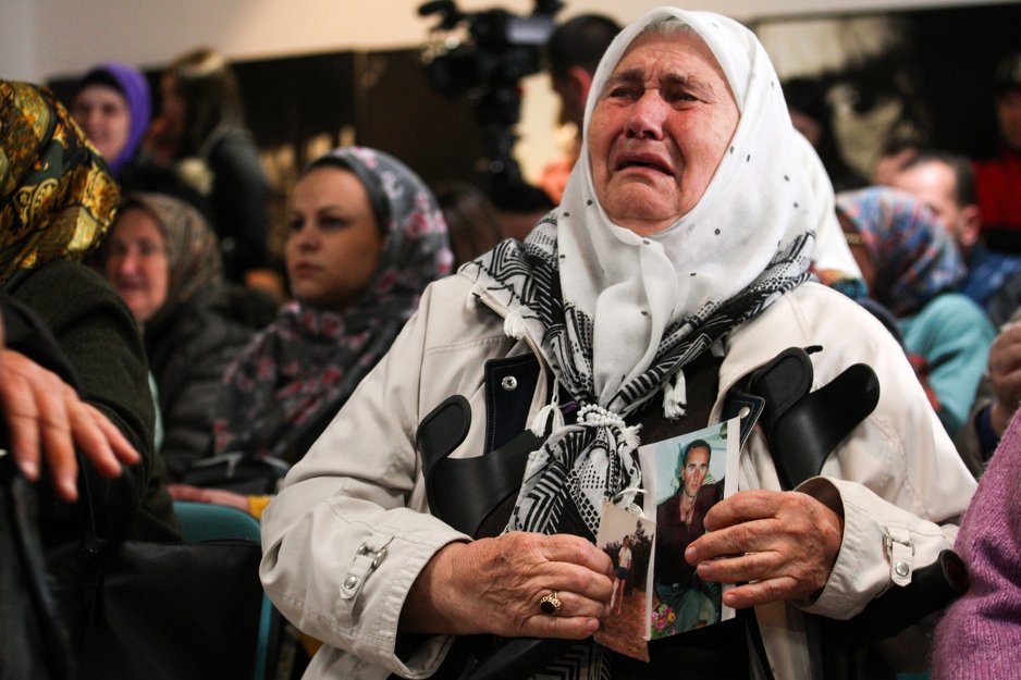 Srebreničani suzama i aplauzom pozdravili doživotni zatvor za Karadžića