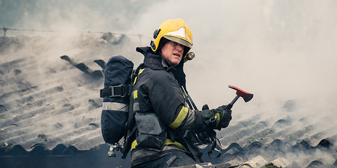 Sremski Karlovci: Žena spasena iz stana u plamenu