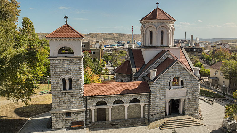 Srpska pravoslavna crkva slavi Svetog Georgija ili Đurđevdan