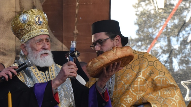 Srpska pravoslavna crkva u Crnoj Gori jača, Crnogorska se dijeli