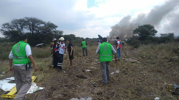 Srušio se avion u Meksiku, 85 putnika povređeno