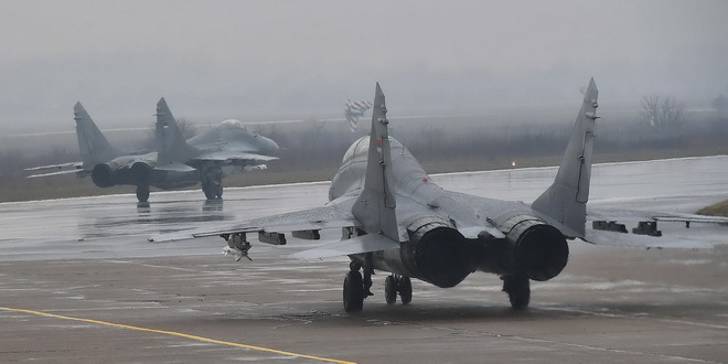 Srušio se ruski MiG-31, posada se katapultirala