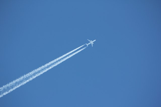 Srušio se ruski avion, pilote još uvek traže