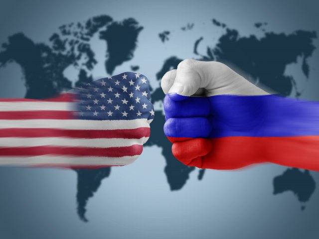 Sukob SAD - Rusija i dva scenarija