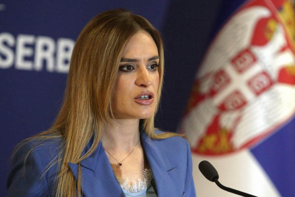 Stamenkovski: Raduje me što prosečna plata u Ziđinu priliči zaradi u 21. veku