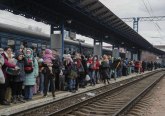 Stampedo na železničkoj stanici u Kijevu; ljudi u panici pokušavaju da napuste grad FOTO