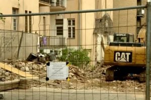 Stanari Ulice kneza Miloša ponovo blokirali radove, došlo do koškanja, policija na terenu