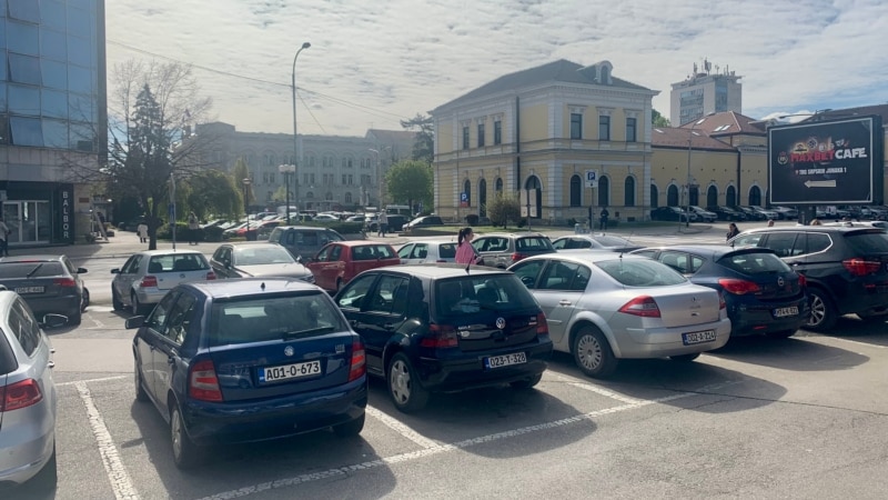 Stanivuković planira sudske izvršitelje dočekati doručkom i vatrogasnim kamionima