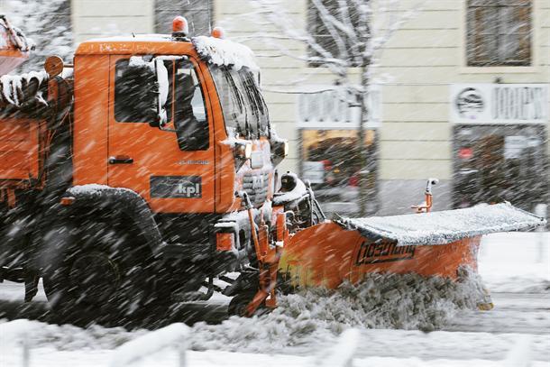 Stanje na putevima: Nigde bez zimske opreme!