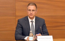 
					Stefanović: Pravni, policijski i politički argumenti protiv Kosova u Interpolu 
					
									