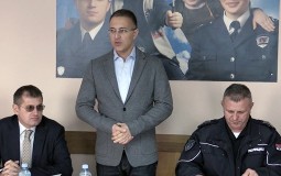 
					Stefanović: Pripadnici Žandarmerije i drugih jedinica spremni za sve zadatke 
					
									