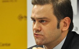 
					Stefanović (SSP): SzS odavno doneo odluku da bojkotuje izbore na KiM, podela plena dve elite 
					
									