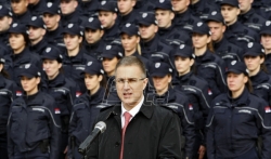 Stefanović čestitao praznike policajcima i gradjanima
