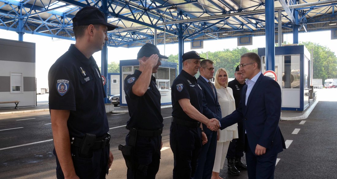Stefanović posetio graničnu policiju