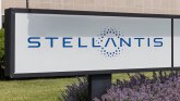 Stellantis gradi mrežu punjača sa dva miliona priključaka