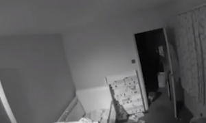 Stigla mu je poruka da je neko u kući, kada je video snimak prošla ga je jeza (VIDEO)