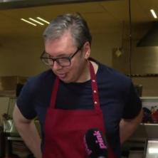 Stigli su ćaciji, stigli su i naučnici Vučić se obratio iz Niša, predsednik u nesvakidašnjem izdanju: Spremam im ćevape