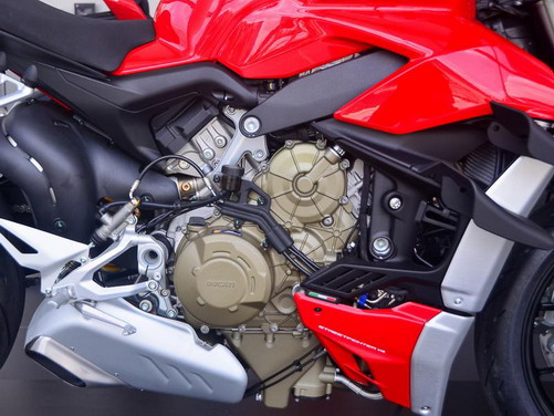 Stiže Ducati Streetfighter V4 SP visokih specifikacija