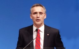 
					Stoltenberg: Članice NATO moraju više da troše na odbranu 
					
									