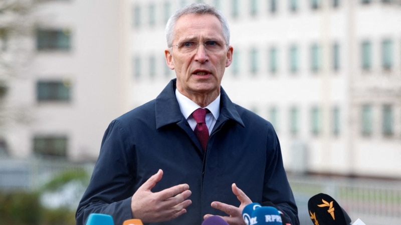 Stoltenberg: Pomoć Ukrajini da se odbrani ne čini NATO stranom u sukobu
