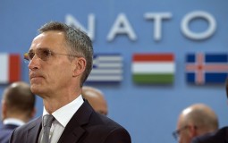 
					Stoltenberg još dve godine na čelu NATO 
					
									