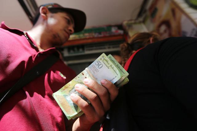 Stopa inflacije u Venecueli iznad 2.600 odsto