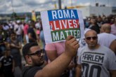 Stotine ljudi demonstrirale zbog policijskog ubistva Roma FOTO