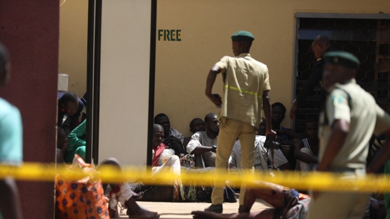 Stotine osuđenika pobeglo iz zatvora u Nigeriji posle napada ekstremista