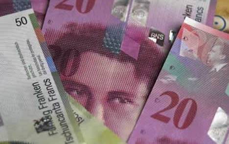 Strah od recesije potaknuo jen i švicarski franak