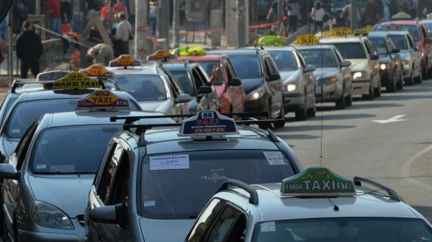 Štrajk taksista blokirao Slaviju