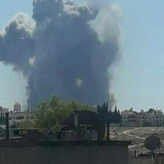 Stravična TRAGEDIJA na vojnom aerodromu u Siriji: U EKSPLOZIJAMA poginulo najmanje 11 ljudi! (VIDEO)