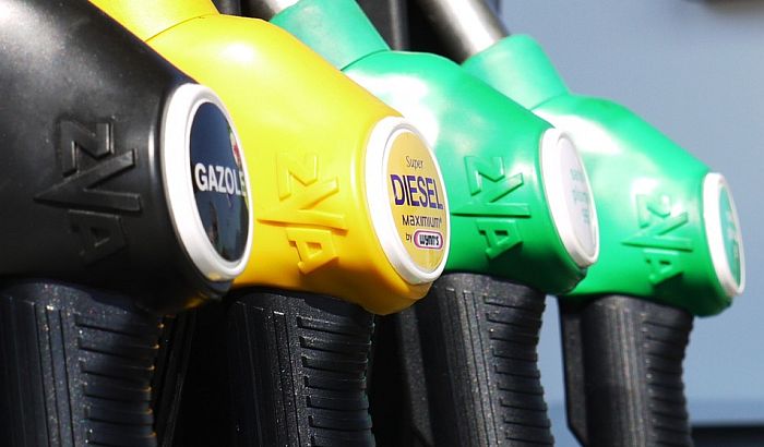 Stručnjaci: Država ne bi izgubila smanjivanjem akciza na gorivo