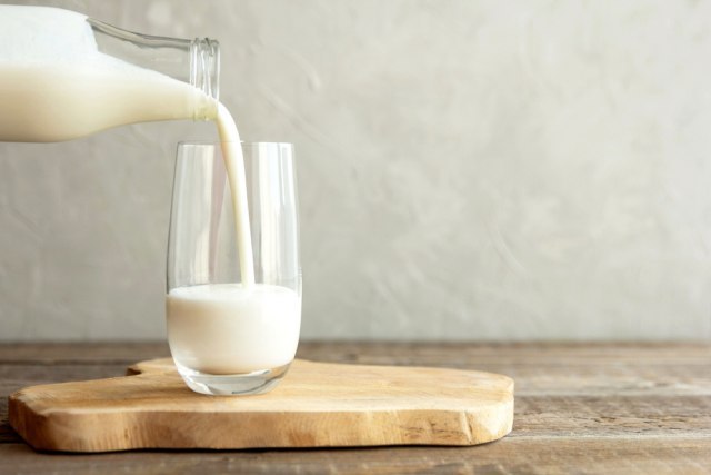 Stručnjaci napokon otkrivaju - da li je mleko zaista zdravo?