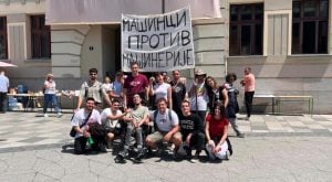 Studenti i maturanti blokirali tri kružna toka u centu grada: Počeo protest u Čačku