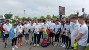 Studenti maratonci stigli u Beč, doček uz poruke podrške
