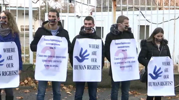 Studenti nastavili mirne proteste u Kosovskoj Mitrovici