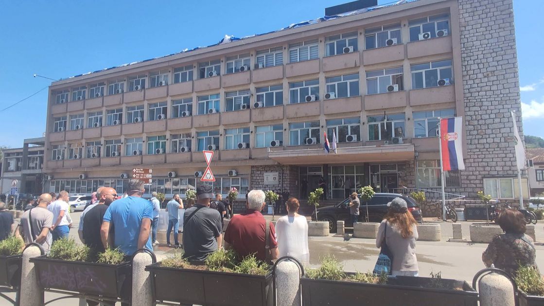 Studenti poručuju: Naš zahtjev je jasan – nema pregovora u Gradskoj upravi