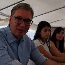 Studenti su pobedili... Predsednik Vučić se oglasio iz Pionirskog park (VIDEO)