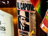 Al Kaponeovi ostaju bez sata, Kolta i fotografije - pranje biografije?