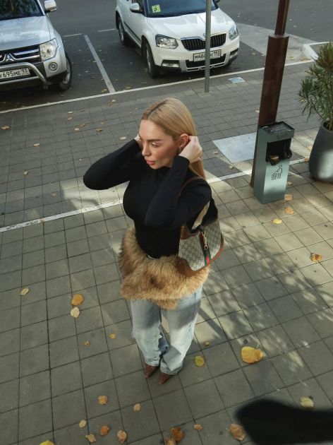 Styling hack: Krzneni šal je modni favorit sezone, a sada ga nosimo i oko struka