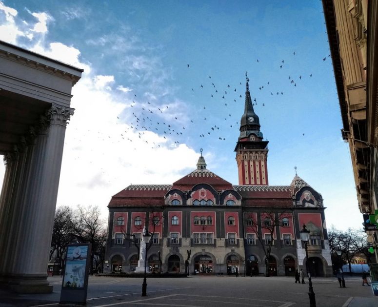 Subotica bez dočeka Nove godine na trgu, novac preusmeren na studentske stipendije i lečenje dece