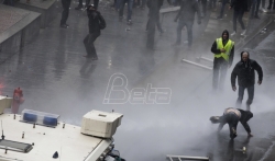 Sukob policije i demonstranata protiv Pakta o migracijama u Briselu (VIDEO)