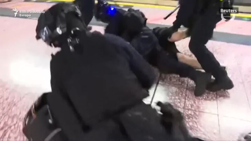 Sukob policije i demonstranata u Hongkongu